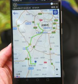 市民趙先生展示牧馬人越野車被盜后，車載GPS的行車軌跡。