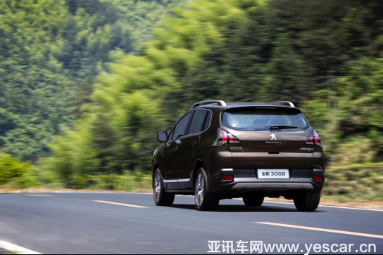 4-3008-有型更智能 全新3008再掀SUV市場快樂風(fēng)潮1300.png
