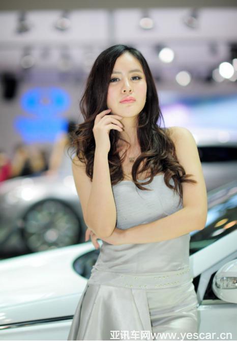 2016重慶車博會或?qū)⒊霈F(xiàn)的明星車模0714408.png