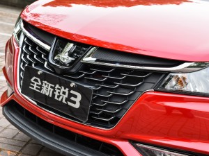東風(fēng)裕隆 銳3 2016款 1.6L CVT尊享型天窗版