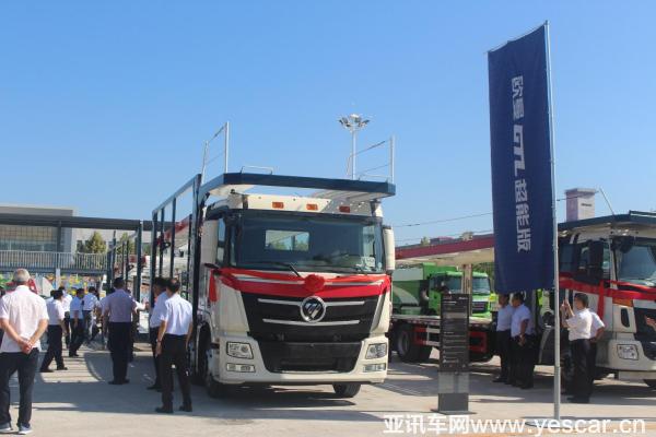 福田戴姆勒與中都物流在京簽訂1000臺(tái)中置軸轎運(yùn)車戰(zhàn)略采購協(xié)議 福田汽車，戴姆勒，中都物流，