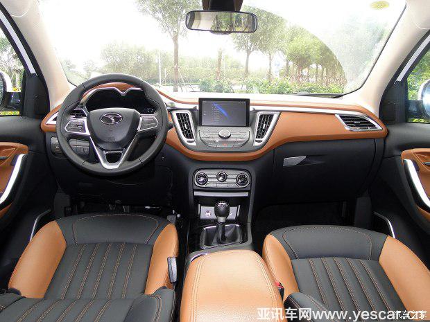 東南汽車(chē) 東南DX7 2015款 2.0T 手動(dòng)運(yùn)動(dòng)旗艦型