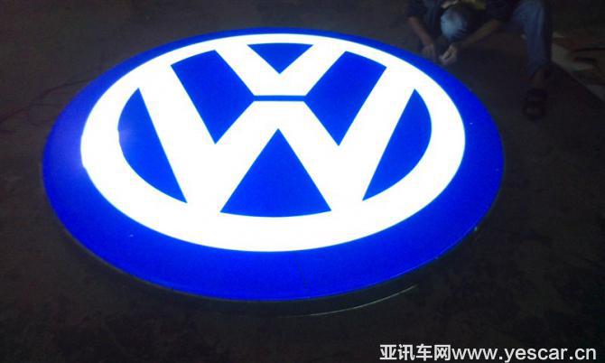 14125733ff94e97cd25930.jpg 1-150404105SO60.jpg