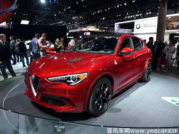 阿爾法羅密歐 Stelvio 2017款 Quadrifoglio