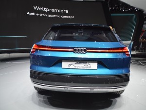 奧迪(進(jìn)口) e-tron quattro 2016款 概念版