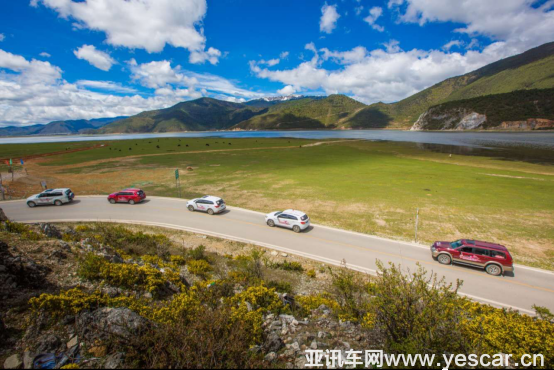 201835019d66a847e19466.png 2017.5.20.客戶資訊稿 三菱帕杰羅轉(zhuǎn)動(dòng)梅里雪山正式啟程608.png