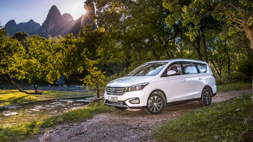 提前嘗鮮! 重慶車展長安展臺坐等你來