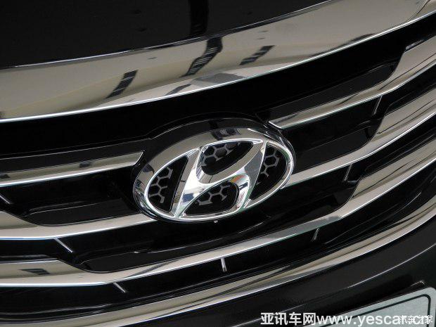 北京現(xiàn)代 索納塔八 2014款 2.4L 自動頂級版 國IV 北京現(xiàn)代 索納塔八 2014款 2.4L 自動頂級版 國IV