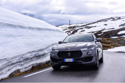 資訊稿-你向往的神秘北極 瑪莎拉蒂Levante替你去過了3594.png