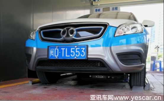 換電出租車服務(wù)金磚會晤 世界體驗“中國智造”1338.png