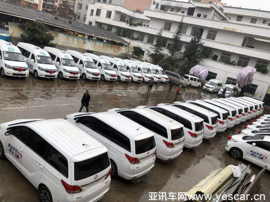 【1228資訊稿】愛(ài)行天下，踐言于行，長(zhǎng)安輕型車以車扶貧，助力瀘西final (1)185.png