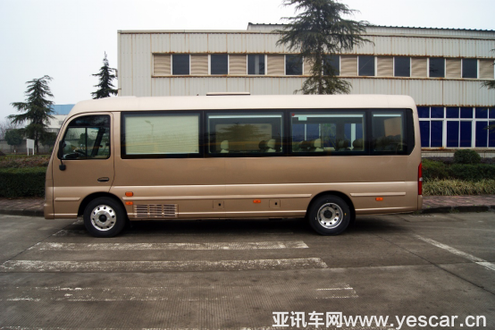 091743392d69c2c6177830.png 性能優(yōu)越品質(zhì)穩(wěn)定 致道客車(chē)揚(yáng)州市市級(jí)機(jī)關(guān)公務(wù)車(chē)交車(chē)儀式成功舉行770.png