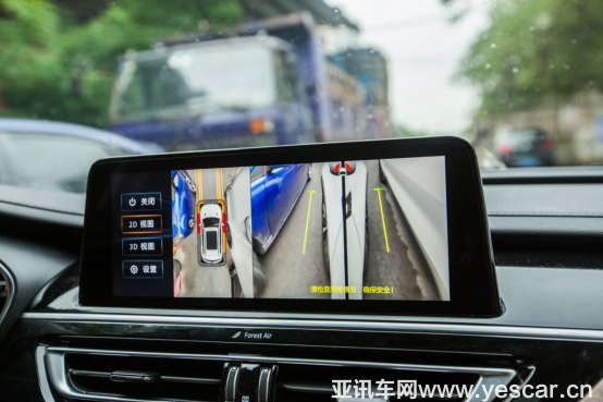 360°全景泊車系統(tǒng)到底有沒有用，長安新cs75告訴你821.png