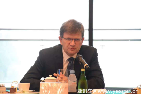 25160834c3654baea85035.png 154411G32-2.png