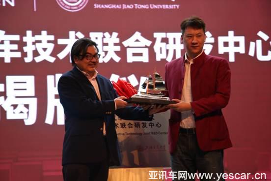 說明: 簽約儀式照片/黨群辦/291543385302_.pic_hd.jpg