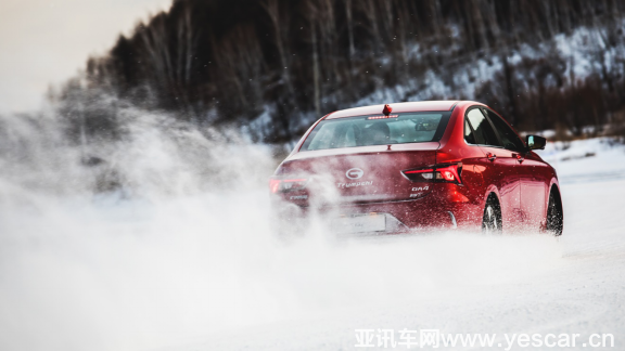 【2-1】【ga4】從城市到鄉(xiāng)鎮(zhèn)，這款越級(jí)轎車(chē)“實(shí)在”搶手0306-final896.png