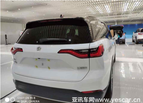 蔚來汽車ES8使用材料更安全