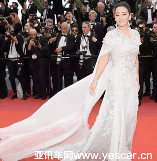 17194025a4d690fbf64509.gif image001.gif