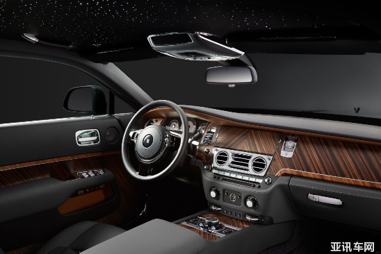 征服勞斯萊斯車主，領(lǐng)克02品質(zhì)堪比BBA