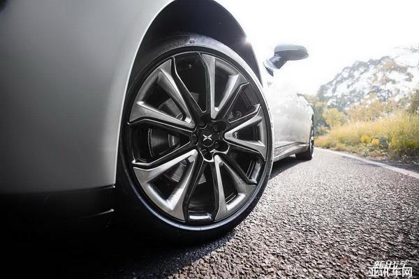 起售價(jià)不到三十萬(wàn)？ 疑似小鵬P7價(jià)格曝光