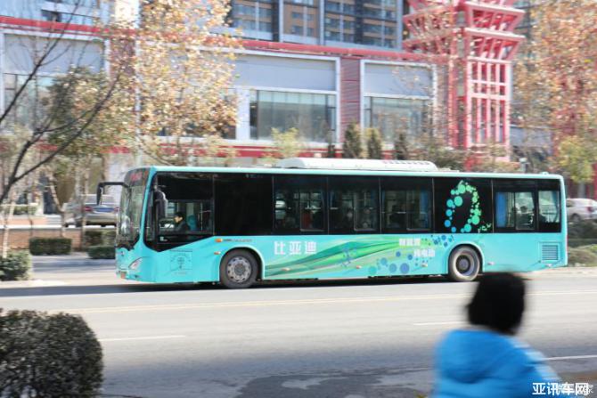 1809251961100f25172831.jpg 1.jpg