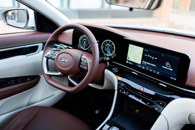 2210483683bb1d4b0b4285.jpg image004.jpg