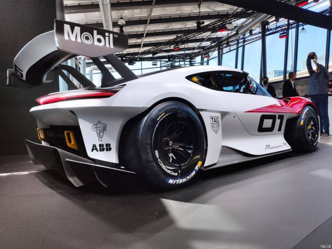 07081913b7498145995549.jpg image009.jpg