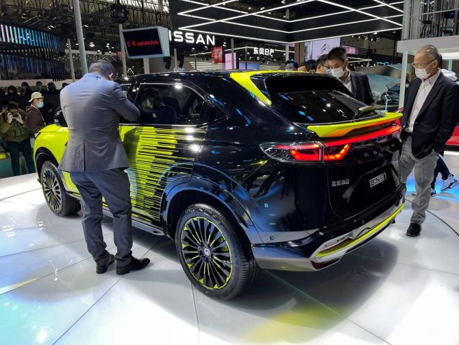 22085234b2775e0a411672.jpg image005.jpg