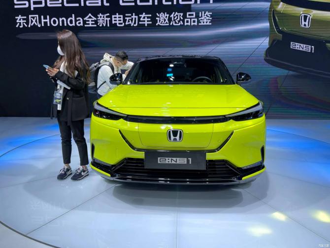 22085251ba4b0cd55e0891.jpg image002.jpg