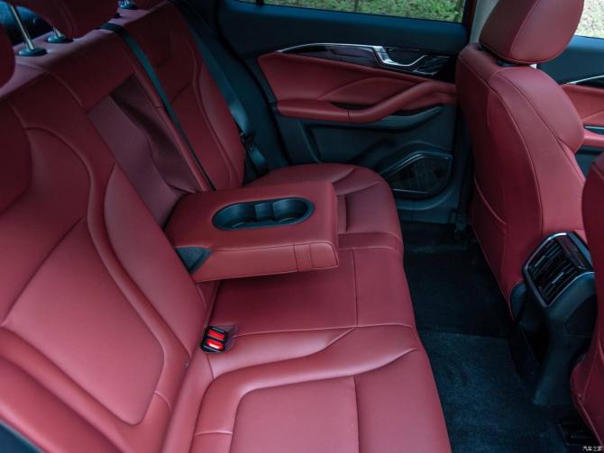 22090556f25c4fa90b8552.jpg image009.jpg