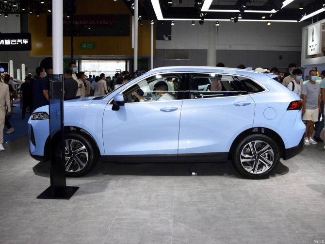 0409032753875790f30176.jpg image002.jpg