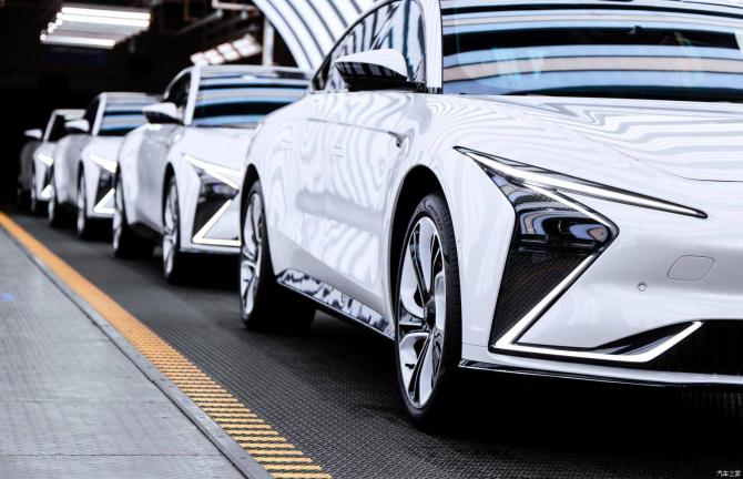 2709040292e41fb7db3594.jpg image004.jpg