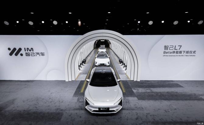 270904086af34fe8950590.jpg image002.jpg