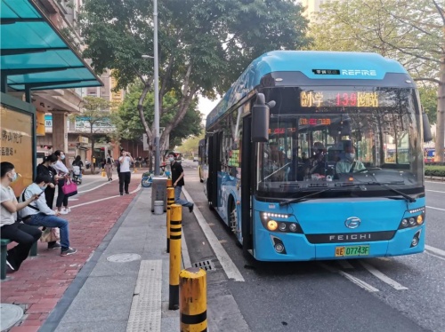 0413504173edb034475352.jpg image003.jpg