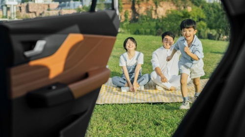 051505532b5d5edc300138.jpg image002.jpg