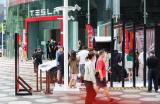 特斯拉Model X Plaid深圳首秀  攜Tesla Bot驚喜登場(chǎng)