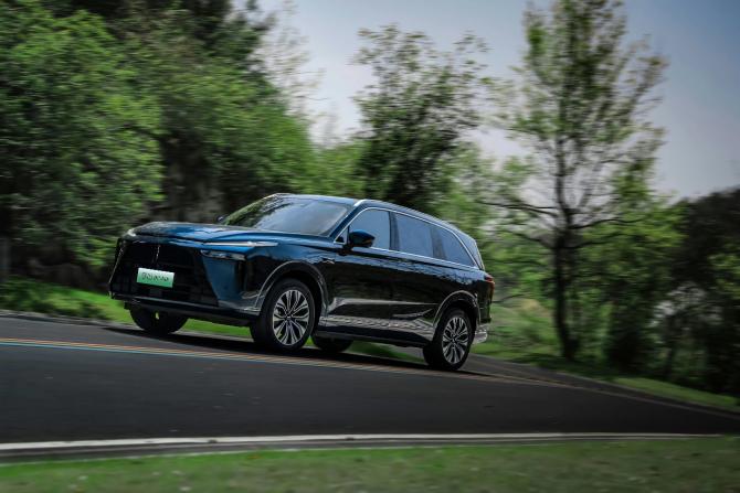 30122923a1b1b789c40182.jpg image003.jpg