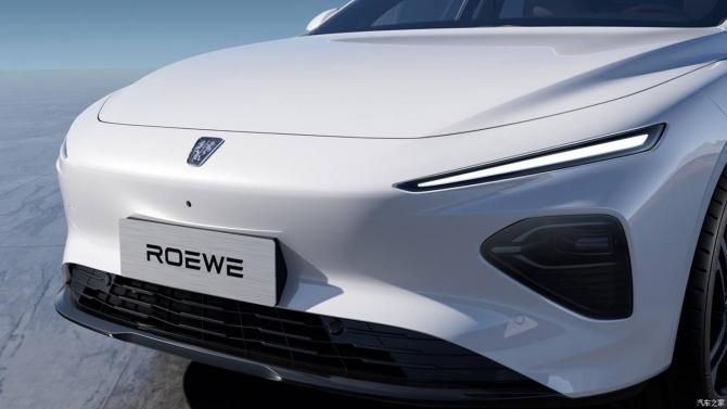 19085341de211d57410920.jpg image003.jpg