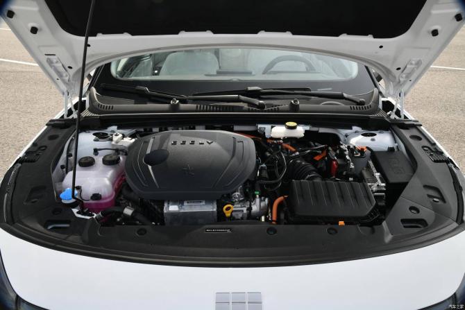 190841573e04f6a06e5775.jpg image001.jpg