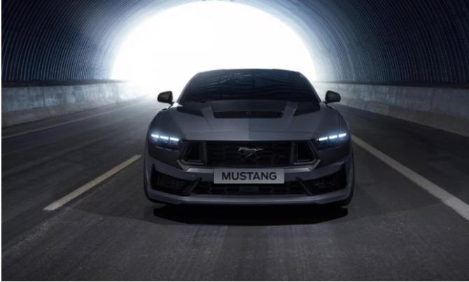 全新福特Mustang Dark Horse全方位展示福特公司的性能“