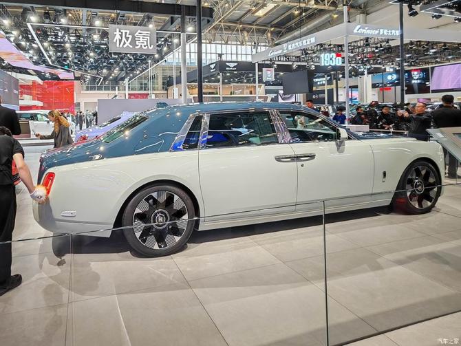 25092458459fb385006060.jpg image003.jpg