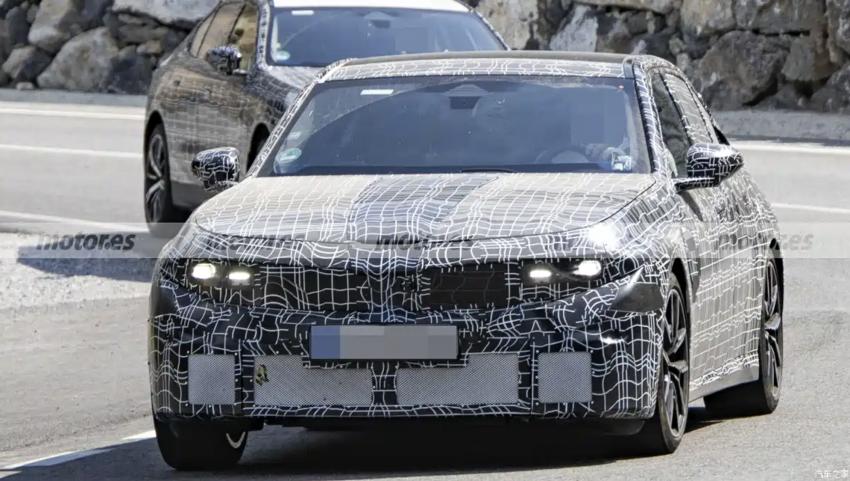 2027年見/純電續(xù)航100km 全新寶馬3系插混版