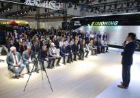 歐洲首發(fā)！蘇州金龍純電新V系客車亮相比利時世界客車展