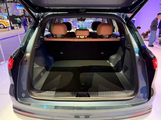 2408284625af067a058708.jpg image008.jpg