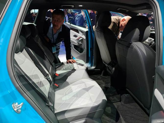 240834184aa7ce99b12636.jpg image006.jpg