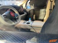 前排將配備三連屏 智界V9內(nèi)飾諜照曝光